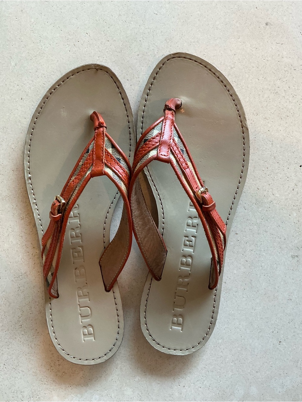 Burberry Brown Tan Footbed Sandals with Red Leather & Signature Check Straps - Picture 5 of 5